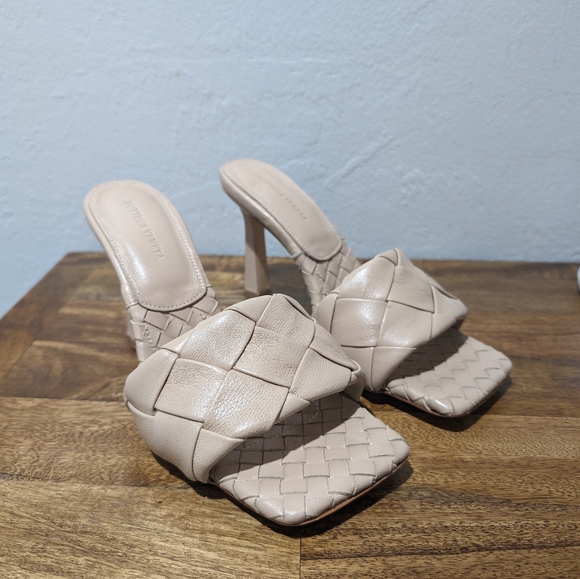 Bottega Veneta Libo Leather square  toe heel sandals women's size 39 tan - Picture 2 of 8